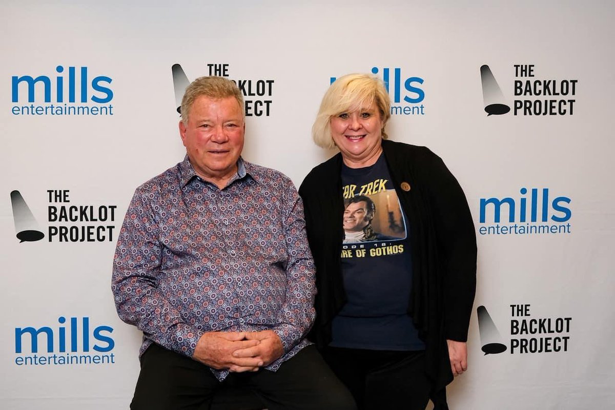 GoHogsGo64's tweet image. One of my favorite moments.  It was in Feb 2020 right before the pandemic shut everything down. It often gives me a smile to see the picture and think about getting to view Wrath of Kahn and meet @WilliamShatner   It was such a pleasure to meet you!