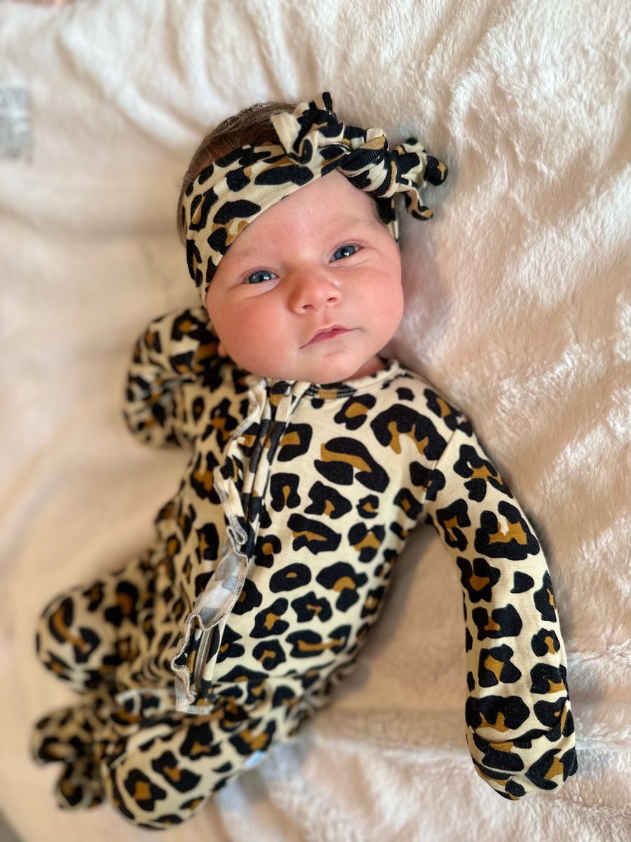 Congratulations to USMNT athlete <a href="/MikeyBarminski/">Michael Barminski</a> and his wife, Courtney, on the birth of their baby girl, Chloe Christine Barminski! 💕