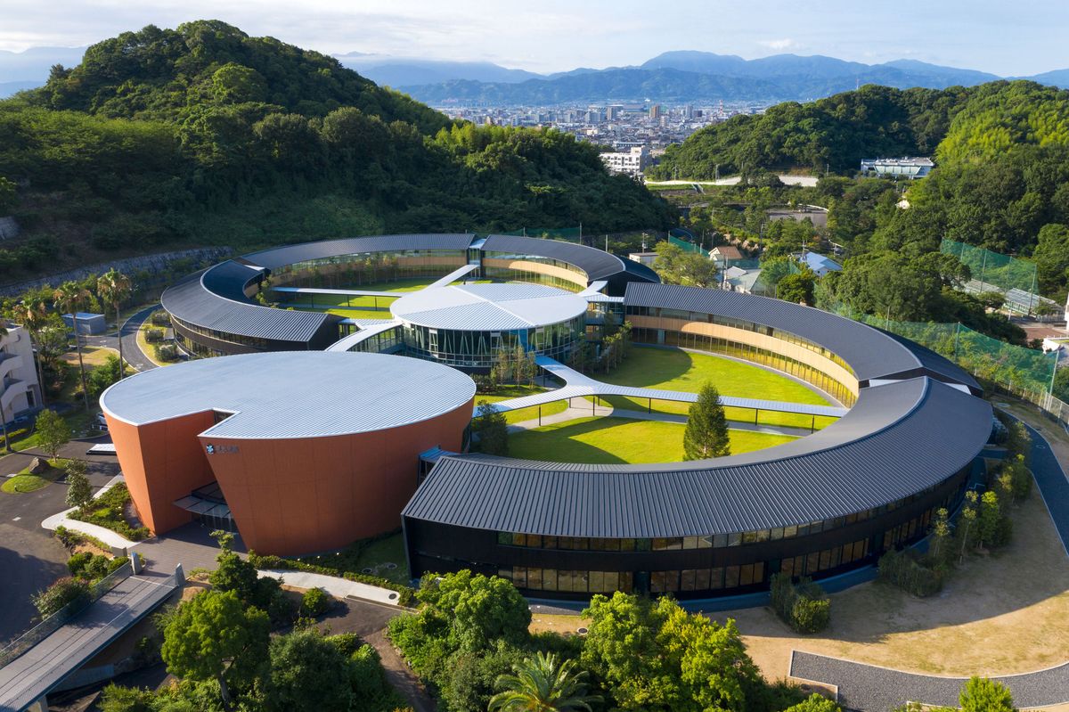 ArchDaily's tweet photo. AIKO Educational Institution / TAISEI DESIGN Planners Architects &amp; Engineers https://t.co/BLERDkUftL https://t.co/GwyXkSzhkl