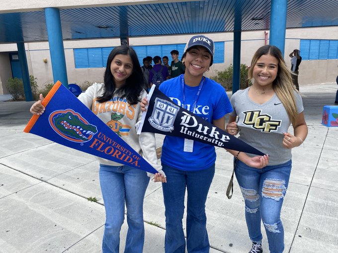 Straight out of the 305 and headed to college ☀️🏝 Keep using #CollegeSigningDay on your decisions posts so we can celebrate your next moves 🥳