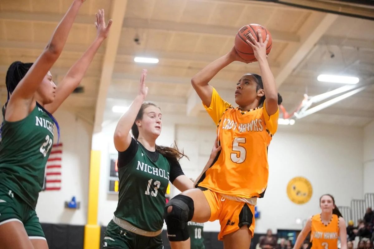 Cardinal O’Hara’s Jordyn Williams is a fan of defense in basketball, and plans to join a program that prides itself on its brand of defense. The Hawks wing has verbally committed to join @Niagarawbb as part of its 2024 recruiting class. 

buffalonews.com/sports/college…