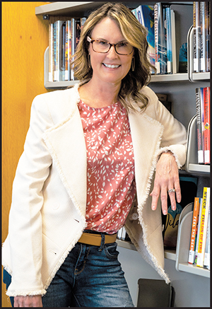 LibraryJournal's tweet image. Congratulations to @ZappOH99 Kathy Zappitello, executive director of @ConneautLibrary, one of this year’s #LJMovers Change Agents who stepped into a political race to oppose pending censorship legislation. ow.ly/SJX550OaiSI