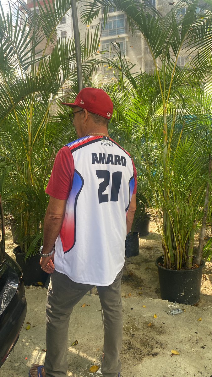 JromanJuanroman's tweet photo. Pueblo nuevo 🏀🏀🏀🏀🏀 @JacaguaHills 🍺🍺🍺🍺🍾🍾🍾@BrecherosD https://t.co/yO46yncnUL