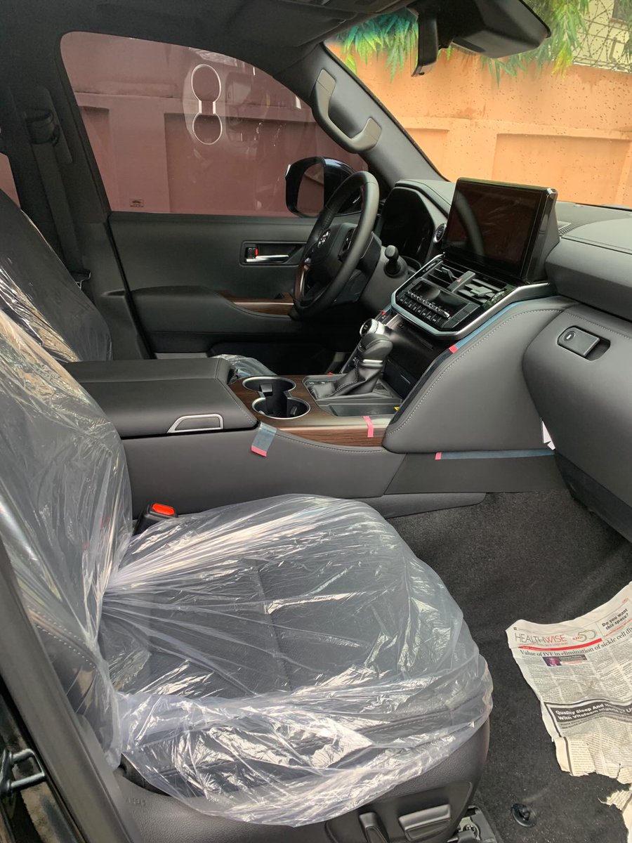 Auto_poacher's tweet photo. 2023 Toyota LandCruiser 70th anniversary Available
Brand new
98m 
Refer and earn! 
Lagos 
Fastest fingers https://t.co/8qQFoG5ame