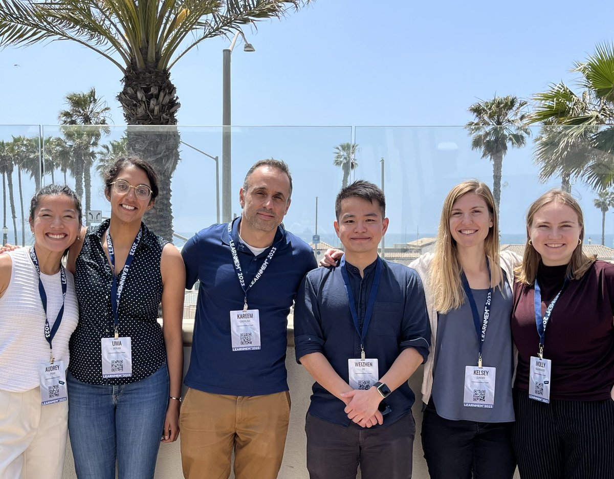audreyphan_'s tweet photo. bittersweet last conference w/ Zaghloul lab! 💙 @LEARNMEM #LEARNMEM2023 https://t.co/binuV9ftBB