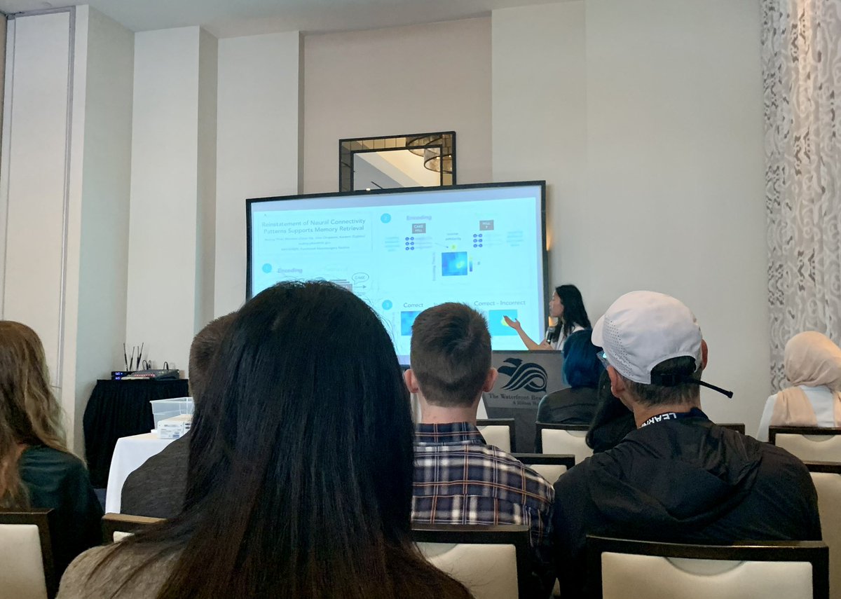 audreyphan_'s tweet photo. bittersweet last conference w/ Zaghloul lab! 💙 @LEARNMEM #LEARNMEM2023 https://t.co/binuV9ftBB