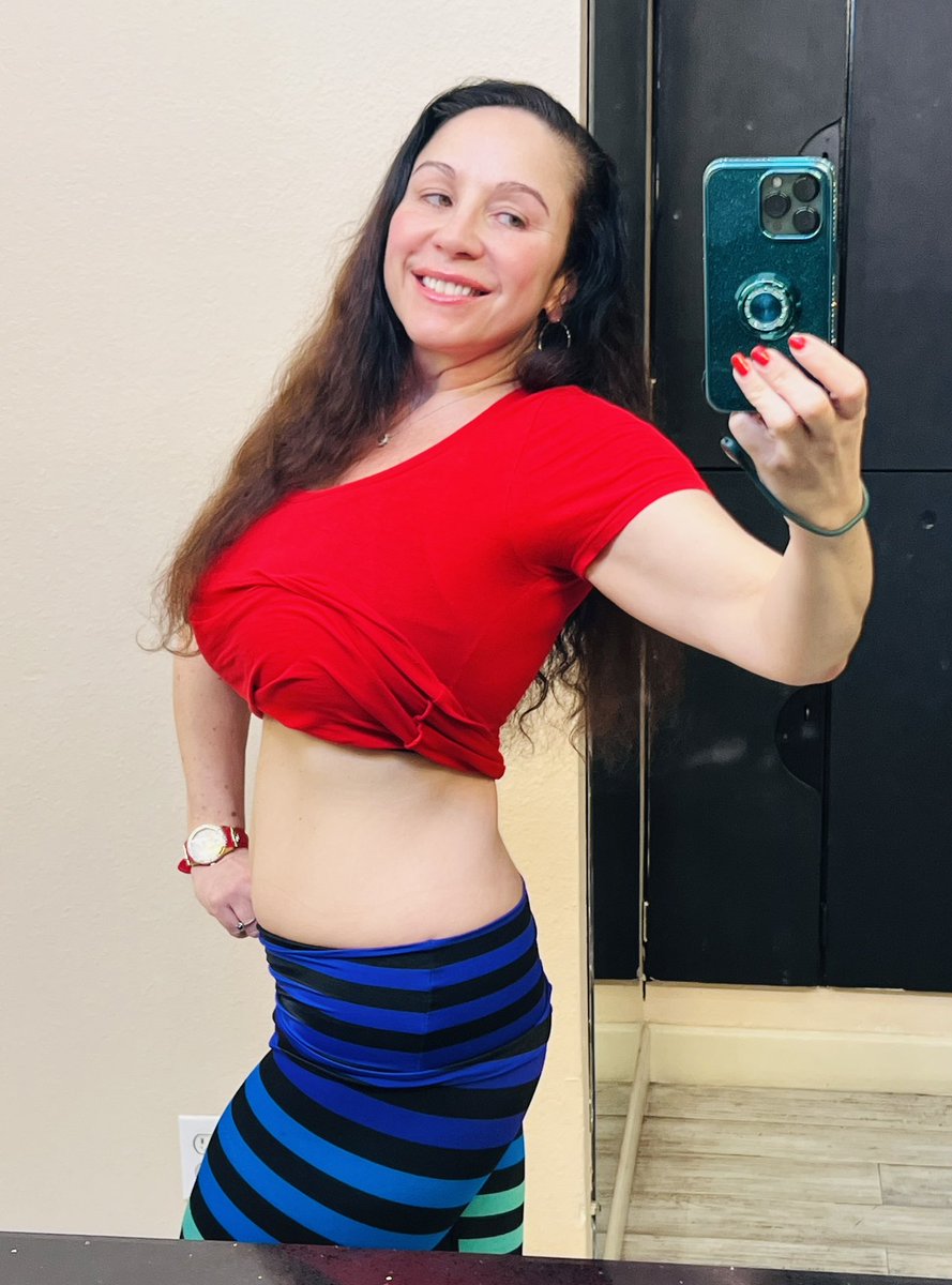 MsJewellMarceau's tweet photo. Clean Diet, weightlighting, right amount of cardio, NO ALCOHOL, patience, & commitment: R the components needed 2 bring your ab definition visibly 2the surface! I’m about 2get sexier-Watch it happen! #healthyisalifestyle #fitisSEXY #FitDom #exerciseisthefoutainofyouth #fitforlife https://t.co/qfSEbF2vKJ