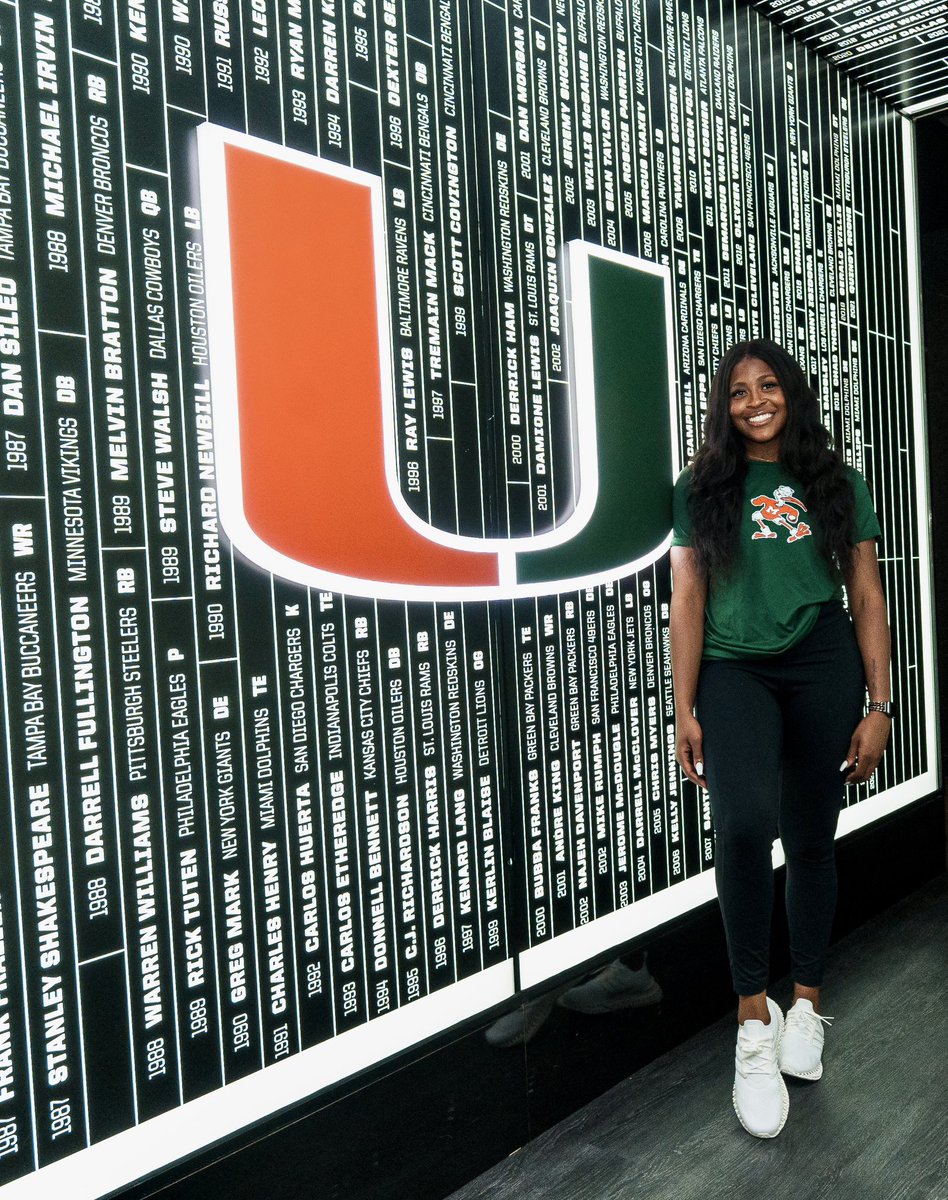 tia_joseph2's tweet photo. Extremely blessed to announce that I’ve accepted the role as the Director of Recruiting Operations for THE UNIVERSITY OF MIAMI! Can’t explain how grateful I am to work for @coach_cristobal and his staff!!!!

THE U, ITS TIME TO WORK!!!! 💚🧡 https://t.co/iR2FHQwVIY