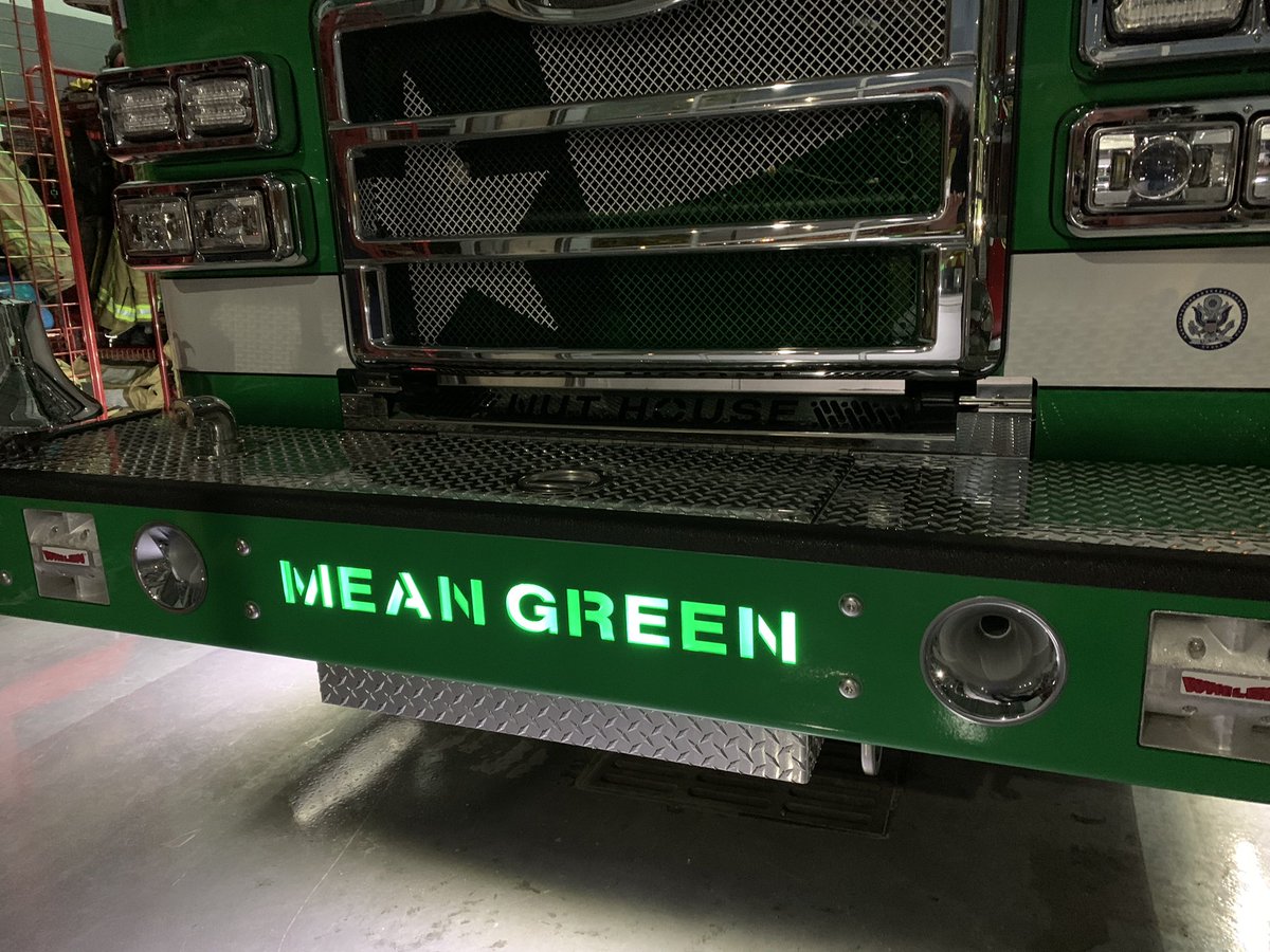 DentonFireDept's tweet photo. THE MEAN GREEN E3 REVEALED! @cityofdentontx  #UNT @MeanGreenSports  @PierceMfg  @SiddonsMartin  @FirehouseNews https://t.co/5mw6wEkEqa
