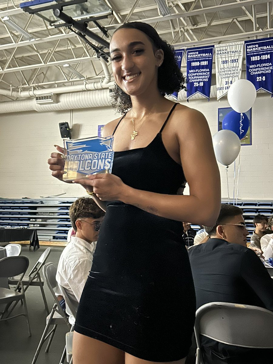 dscwomensbb's tweet photo. Congratulations are in order to two of our Falcons‼️ 

Danea Mackey - Daytona State College Hall of Fame Inductee 

Nashani Gilbert - Women’s Basketball Player of the Year 

Way to lead on and off the floor ladies! Your hard work DID NOT go unnoticed 👑 https://t.co/rfgkg8Pf42