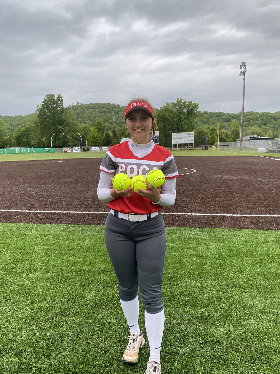 LindzieRunions's tweet image. 3-3 with 3 homeruns tonight!!💣🥰🫶🏼 @pocasoftball @DoomCincy