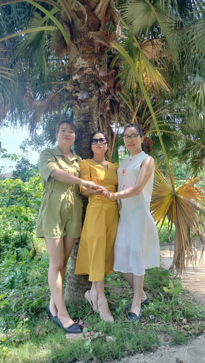 THUNGNDNG4's tweet photo. Kỷ niệm 30/4 https://t.co/pYjMAuUKzo