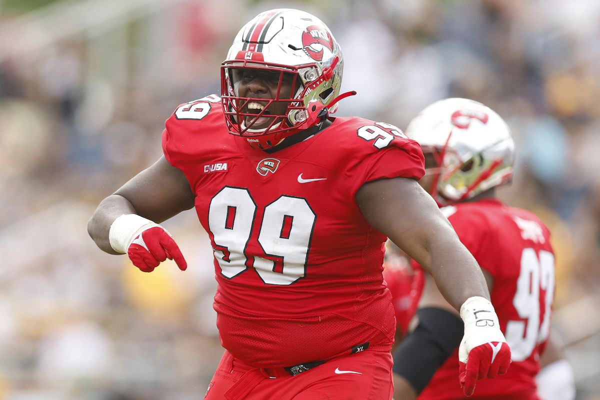 Garrison Butler (@garrisonbutler9) on Twitter photo Extremely blessed to receive a offer from Western Kentucky University!โค๏ธ๐ค<a href="/Jamar51Chaney/">Jamar Chaney</a> <a href="/CoachCarsonHall/">Carson Hall</a> <a href="/DeshawnBrownInc/">Deshawn Brown</a> @Alphasportsra @SWiltfong247 <a href="/adamgorney/">Adam Gorney</a> <a href="/EdOBrienCFB/">EdOBrienCFB</a> <a href="/JeremyO_Johnson/">Jeremy Johnson</a> <a href="/TheRealNickOsen/">Nick Osen</a> Extremely blessed to receive a offer from Western Kentucky University!โค๏ธ๐ค<a href="/Jamar51Chaney/">Jamar Chaney</a> <a href="/CoachCarsonHall/">Carson Hall</a> <a href="/DeshawnBrownInc/">Deshawn Brown</a> @Alphasportsra @SWiltfong247 <a href="/adamgorney/">Adam Gorney</a> <a href="/EdOBrienCFB/">EdOBrienCFB</a> <a href="/JeremyO_Johnson/">Jeremy Johnson</a> <a href="/TheRealNickOsen/">Nick Osen</a>