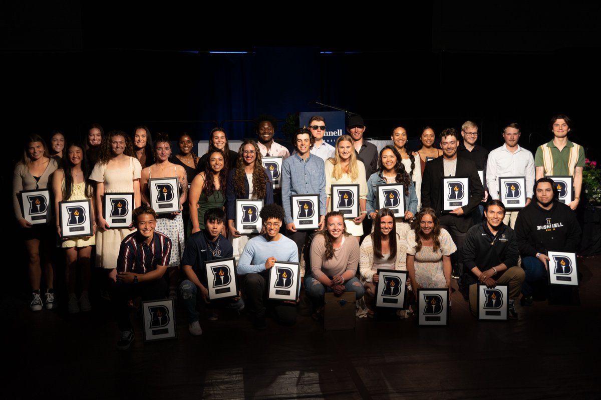 bushnelluniv's tweet photo. We are so proud of all the student-athletes that were celebrated at the annual Iggy Awards for their achievements, character, and growth. It was an incredible sight to see all of our senior athletes together before the year wraps up! SCO' BEACS!
#WeAreBushnell #BushnellBeacons https://t.co/NceBHnmBk2