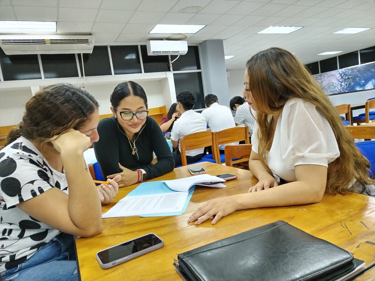 #ConsulltoriaEmpresarial ...Las #PyMES requieren #Asesoría de expertos para posicionarse exitosamente en su segmento de mercado procurando la #MejoraContinua manteniendo una larga vida organizacional ante la competencia...<a href="/dafnheed/">Dafnhee del carmen</a> <a href="/LoriaNaidelyn/">Naidelyn Loria</a> <a href="/MarinArceo_Jess/">Marin Arceo Jessica Estefania</a> <a href="/fermin_carrillo/">Fermín Carrillo</a>