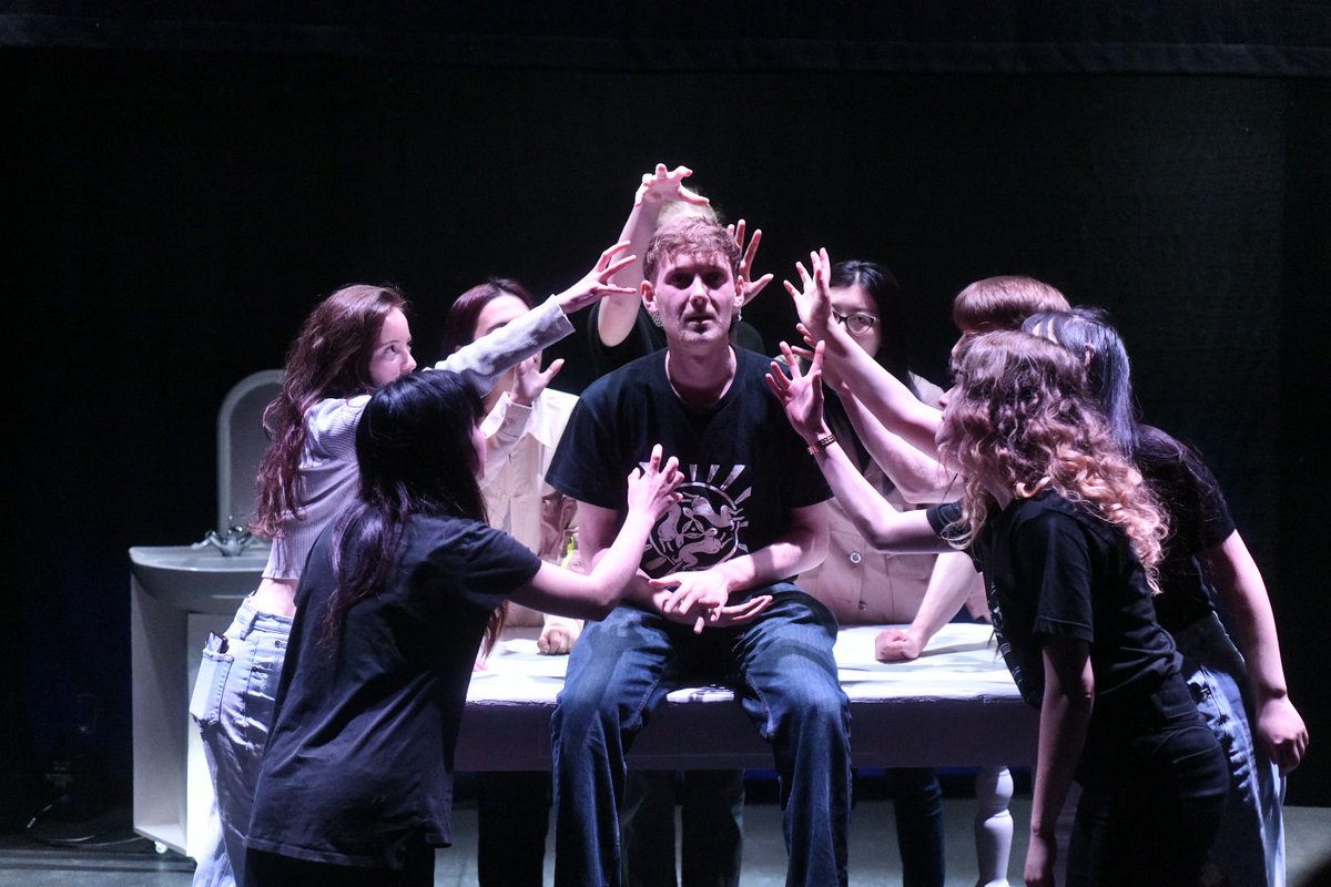 adctheatre's tweet image. Opening night may have been postponed, but the cast and crew are ready and raring to bring their new adaptation of Complicite&apos;s &apos;Mnemonic&apos; to the ADC stage. Get your tickets from adctheatre.com/mnemonic for this moving and technically ambitious piece of #devised #theatre.