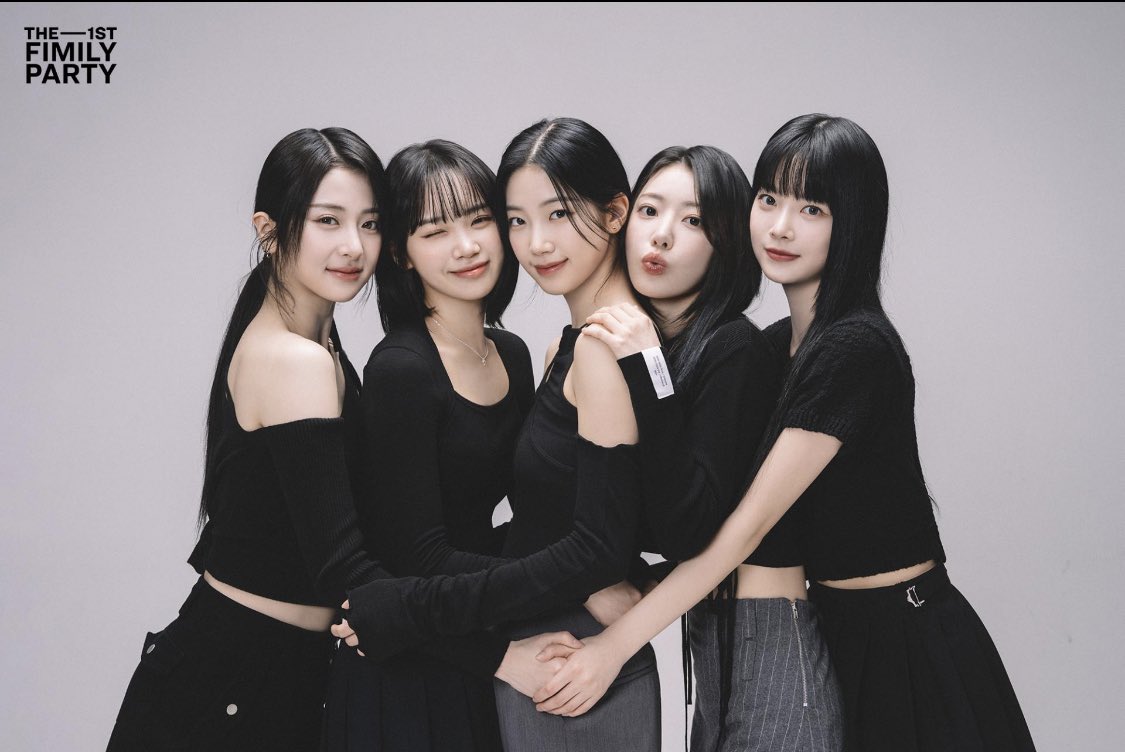 LSRFMSubsBR's tweet photo. 🗞️ | Segue abaixo a tradução em PT/BR da entrevista do LE SSERAFIM junto com Nile Rodgers para o Grammy. 

🔗 https://t.co/YXNHkBb4PR

#LE_SEERAFIM #르세라핌 https://t.co/LCGu8Lw3XI