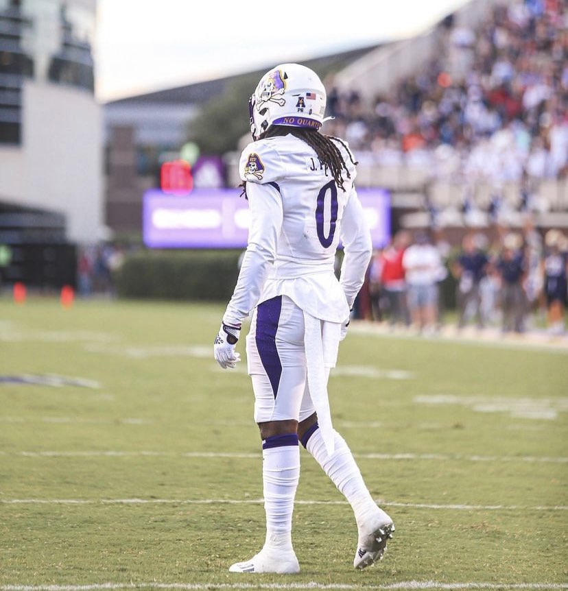 East Carolina offered!!🙏🏾 <a href="/coachmogridge/">Allen Mogridge</a> <a href="/Coach_EDavis/">Coach_Davis</a> <a href="/Drivenfromabove/">Coach Hicks</a> <a href="/QoachMac/">Cory McWilliams</a>