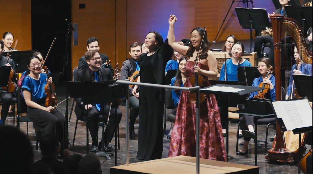 If you missed our recent concert with @woonaomiwoo conducting two beloved works by Ravel and a Bartók violin concerto with Lincoln Center Emerging Artist Award winner @stellafaychen, you can now watch the full concert on TŌNtube through May 31 at ton.bard.edu/tontube.