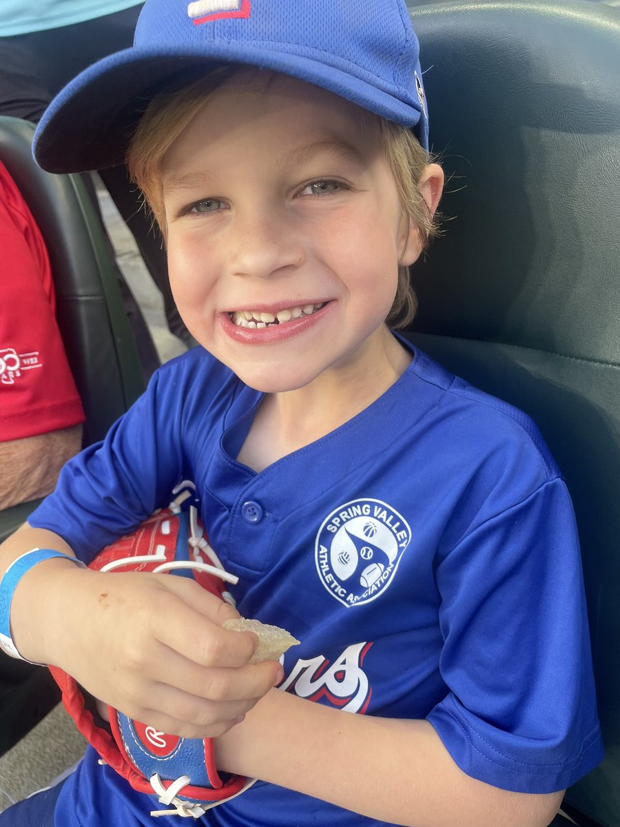 durrett's tweet image. Snacks!!!!!
Go Rangers!
#globelifefaces