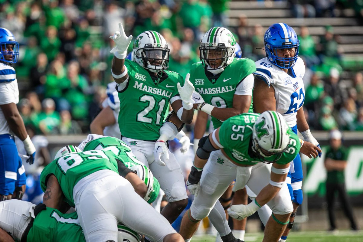 Blessed to receive an offer from Marshall University!!💚<a href="/Co_Jackson21/">Chevis Jackson</a> <a href="/HerdFB/">Marshall Football</a> <a href="/samspiegs/">Sam Spiegelman</a> <a href="/KenAnioJr/">Ken Anio</a> <a href="/CurDogFootball/">CHS Football</a> <a href="/CoachFuller_CHS/">Hudson Fuller</a> <a href="/247Sports/">247Sports</a>