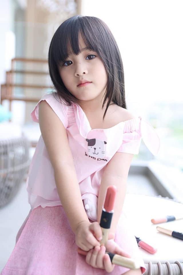 Panitth23946175's tweet photo. นางแบบคนนี้พอจะมัดใจพี่ๆ ได้มั้ยคะ ❤️ 
#ซาเนียน้อย #บ้าน3ซอ #ปนันชิตา https://t.co/i90VaB973m