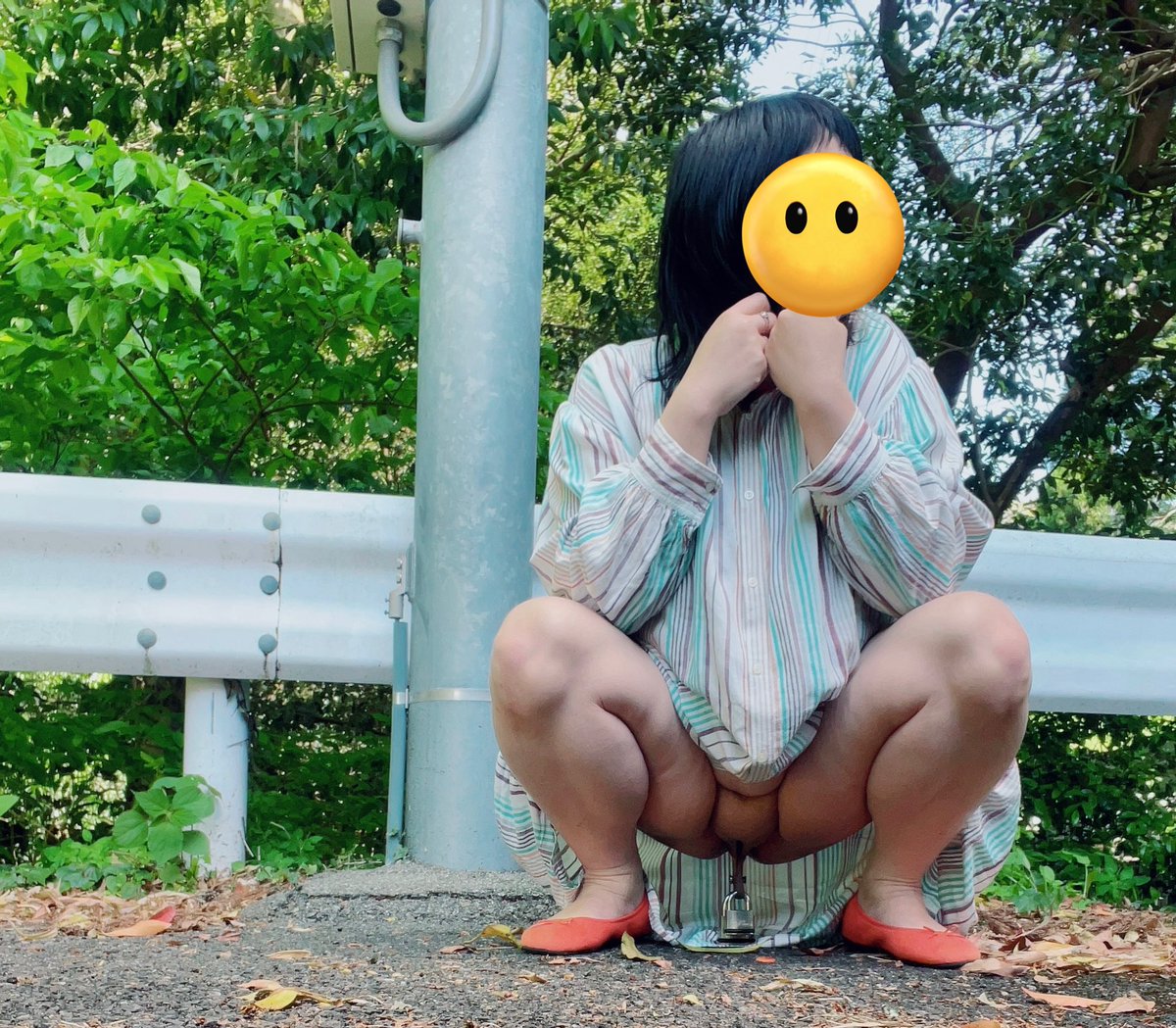 新緑
南京錠３つにされる直前
余裕な私🥺

この後まさか３つにされるとは、、、