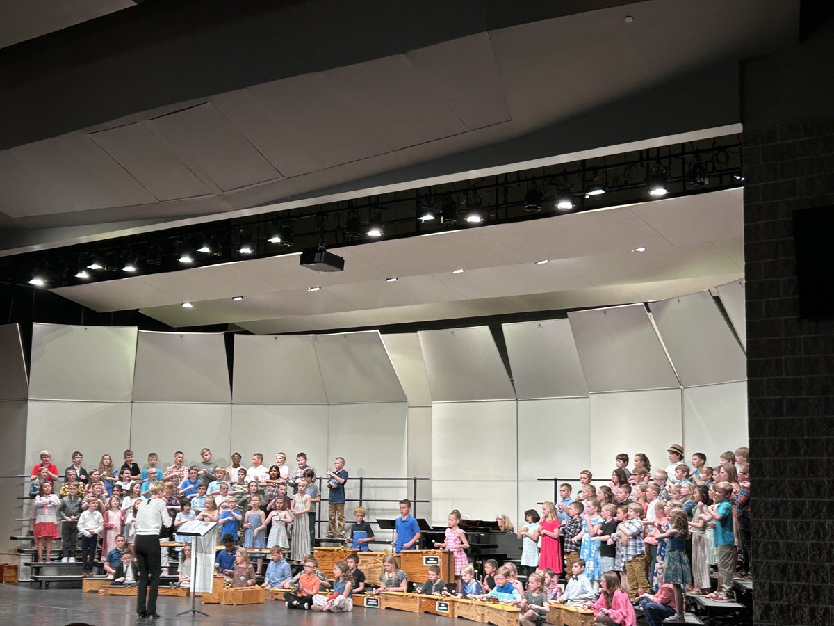 The 3rd graders didn’t miss a beat performing, “It’s a small world. “ They closed the evening showcasing all the skills they have learned this year. 😁
⁦<a href="/52101news/">Decorah News</a>⁩ 
⁦<a href="/DecorahSchools/">Decorah Community School District</a>⁩