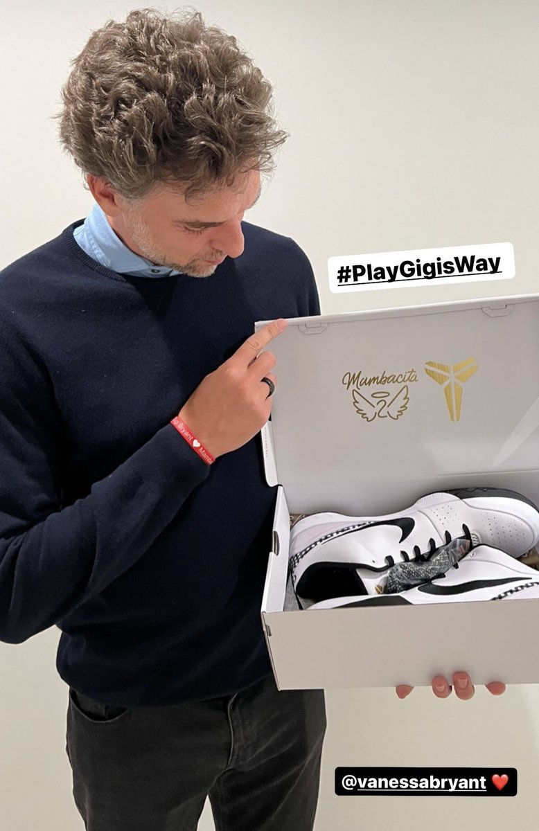 Pau Gasol receiving his Kobe Protro 4 Gigi’s 🙏 🕊️ 

#PlayGigisWay 

📸 @paugasol
