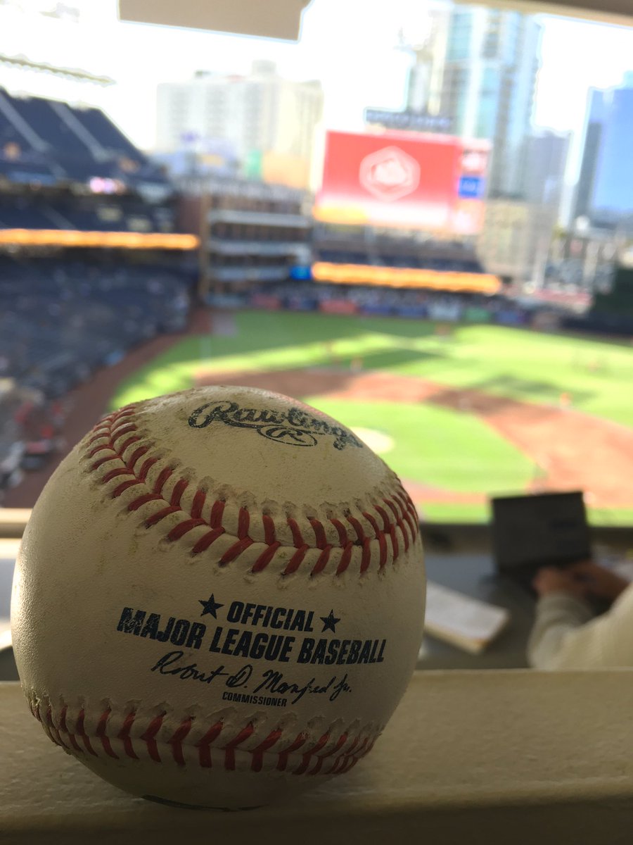 ILBaseball's tweet image. do YOU want a baseball that rolled by and got picked up by Alon Leichman?! 

today is your lucky day

you could soon own traces of DNA from the first Israeli coach in @MLB

follow + RT to enter

winner picked at random just before shabbat later this week