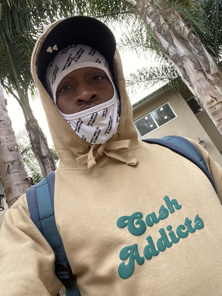 mikeblvd_'s tweet photo. Tap tap in. Got a few left hoodies/ crewnecks.  #cashaddicts https://t.co/8gOzL96ahT