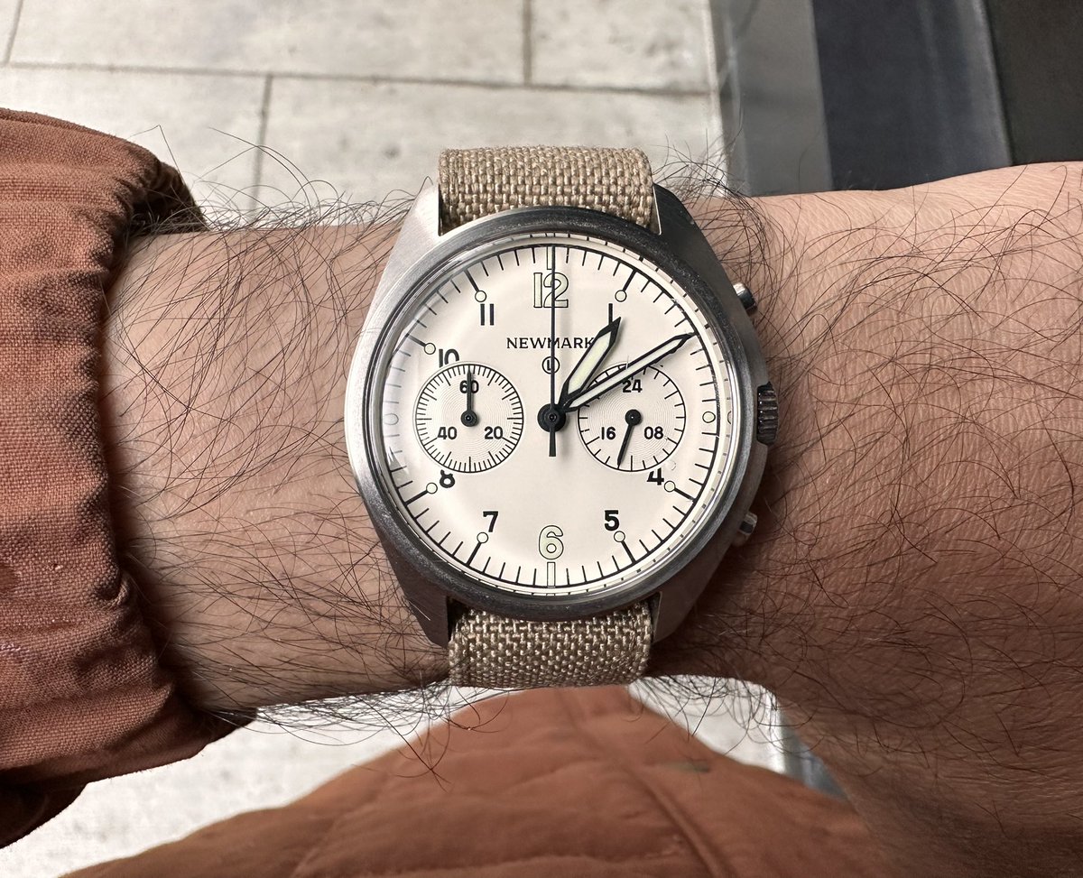 thelanjampod's tweet photo. The Newmark HS Chrono back from the doctor’s office 

#newmarkwatchcompany #newmark #newmarkhschronograph #fabfourchronograph #70s #reissue #watches https://t.co/b4YzRwYVPz