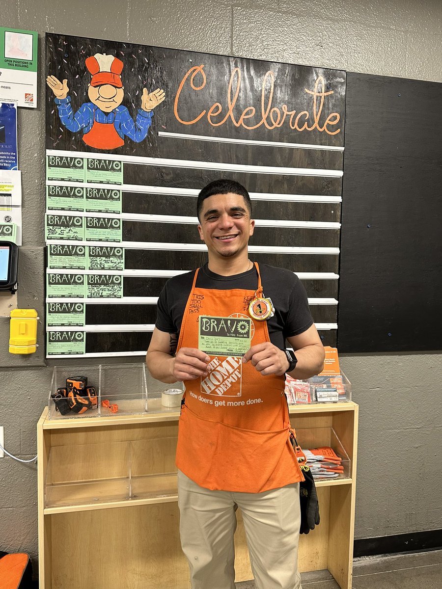 SweetCyn724's tweet photo. Celebrated Chris D27 today for giving great customer service &amp; supporting specialty. He approached a customer looking at Water Treatment, partnered her with specialist and it sold. 🤑😎 @Fuerstenberg15 @ianfmacias @laroldan32 https://t.co/ATzIGP0UDQ