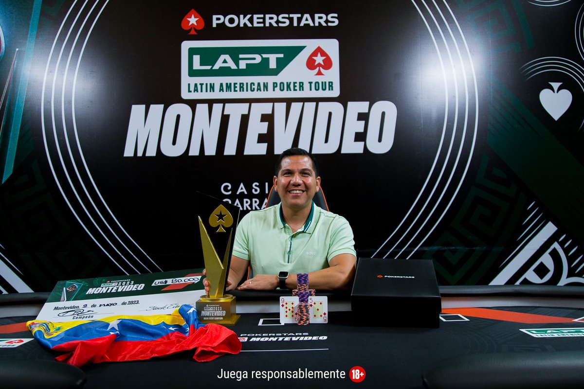 PokerStarsLatam's tweet photo. Tenemos un nuevo campeón latinoamericano de Poker 😀 y es de Venezuela! 🇻🇪 

El 🏆 del Evento Principal del #LAPTMontevideo está en mano de Tullio Bertoli 🇻🇪, junto con un premio de US$80.000. 👏 https://t.co/iL3UfP1hmG