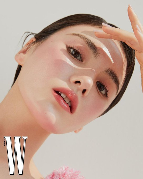 KPOP WORLD INA on Twitter: "Kim Yongji with Nars Cosmetics for W Korea
