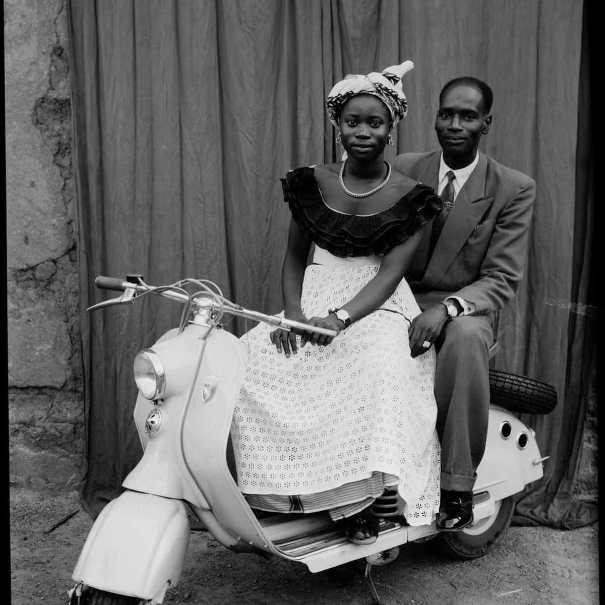 Today's muse is Seydou Keïta, a Malian self-taught photographer known for his portraits he took at his photography studio in the 1950s. Keïta garnered a reputation for his style of photography and his great sense of aesthetics. #todaysmuse #museandmuseums #seydoukeïta #blackart