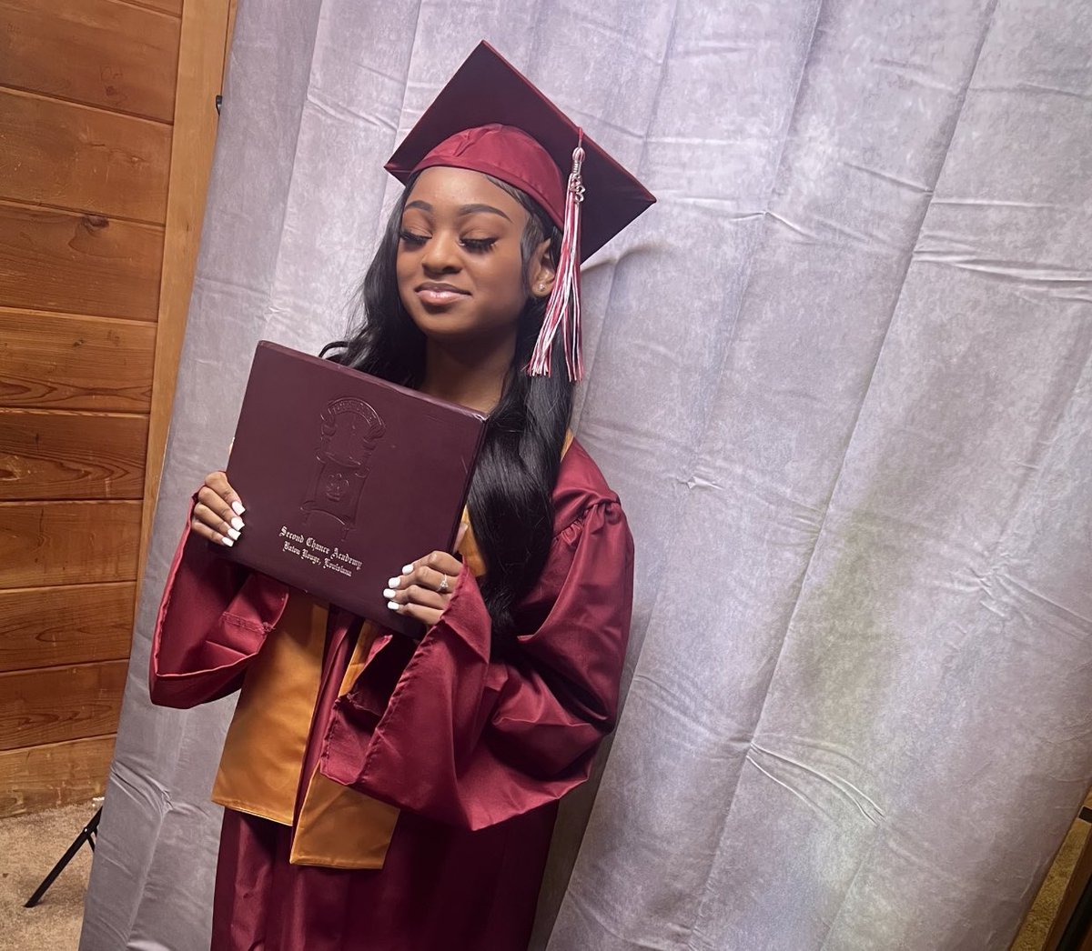 mkworldbxx's tweet photo. Graduation is this month yall #classof2023 #gradseason https://t.co/g8aVfCHmk5
