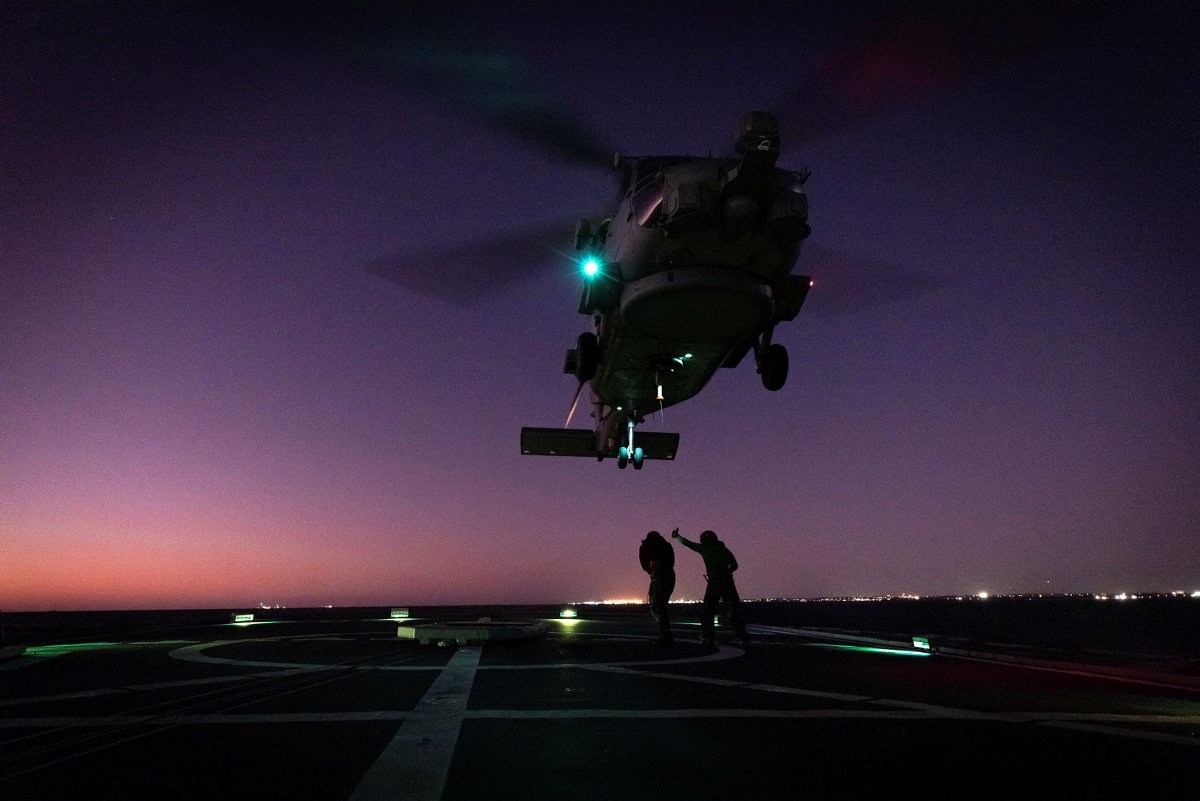 Australian_Navy's tweet photo. #HMASAnzac and #HMASPerth recently rendezvoused in seas North of Australia โ
The ships conducted 'Officer of the Watch Manoeuvres', exercising both crewsโ seamanship and navigation skills as Anzacโs embarked MH-60R helicopter Carnage flew overhead.
#AusNavy #StrongerTogether https://t.co/SS3RDreGBC
