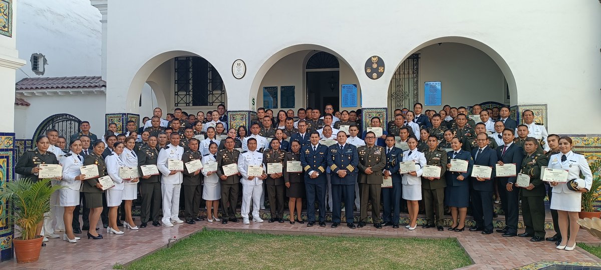 Centro del Derecho Internacional Humanitario tweet media