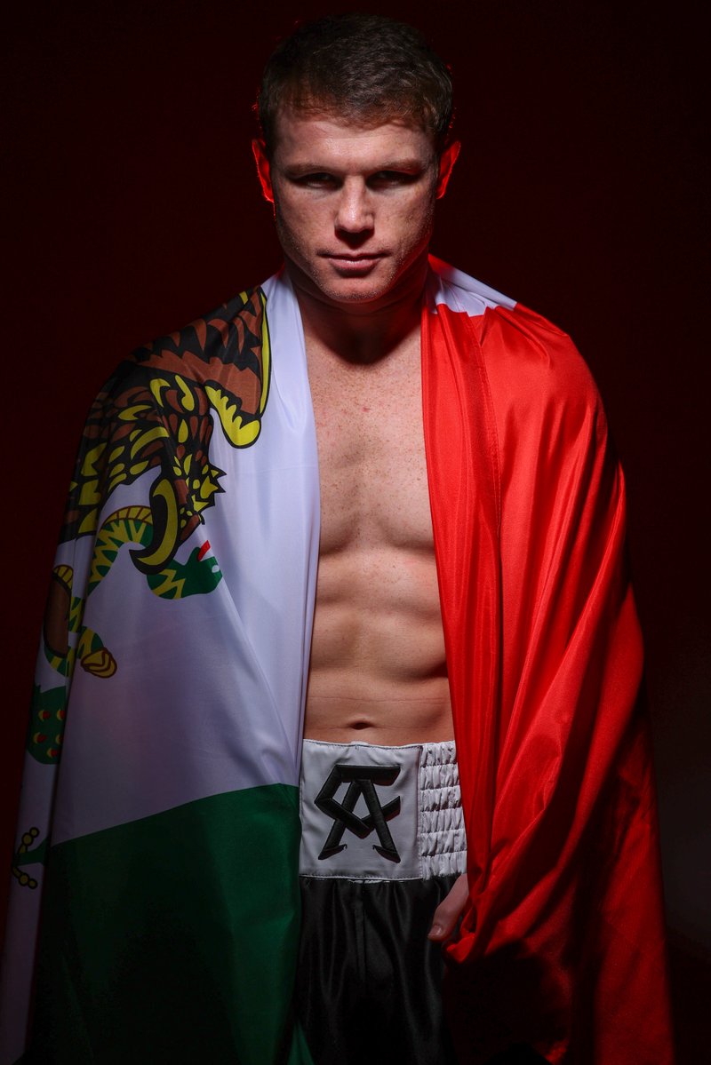 ESPNKnockOut's tweet photo. Canelo vuelve a casa 🇲🇽 

Y toda Latinoamérica podrá disfrutar este sábado 6 de mayo Canelo vs Ryder (Mundial Absoluto 👑 supermedio) 🔥 EN VIVO 🔥 por #ESPNKnockOut 

📺 ESPN
21:00 🇦🇷🇺🇾
20:00 🇨🇱🇩🇴🇧🇴🇻🇪🇵🇾
19:00 🇨🇴🇵🇪🇪🇨🇵🇦
18:00 🇲🇽🇳🇮🇬🇹🇸🇻🇨🇷🇭🇳

📸 @MatchroomBoxing 

#CaneloRyder https://t.co/ENq1Uc5Tcx