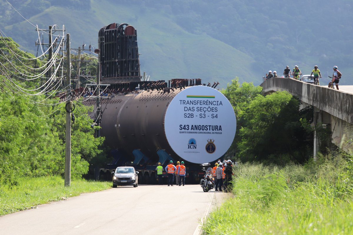 marmilbr's tweet image. #PoderNaval | Foi concluída, hoje, a transferência das seções do submarino &quot;Angostura&quot;, para o Complexo Naval de Itaguaí-RJ, onde será finalizada sua montagem. A previsão é de que este 4⁰ submarino diesel-elétrico do #PROSUB seja entregue ao Setor Operativo da #Marinha em 2025.