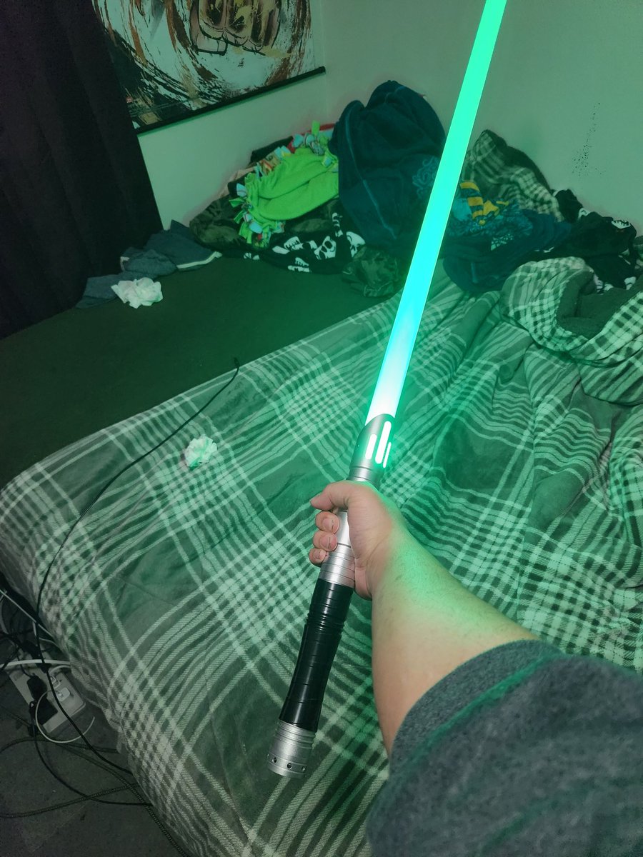 SPL1TS4BER's tweet photo. This is my saber irl, so it's also how I imagine my Cal's saber, I think it's possible given the amount of customization https://t.co/SAycLSk2eh