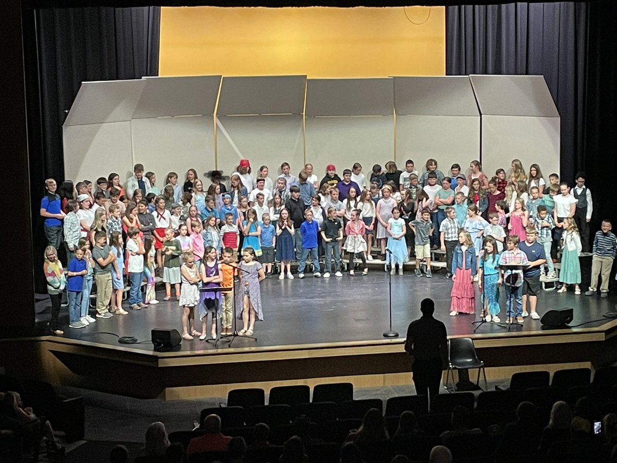 GpesElem's tweet photo. 3-5 Choir concert https://t.co/OyaxxhjtEA