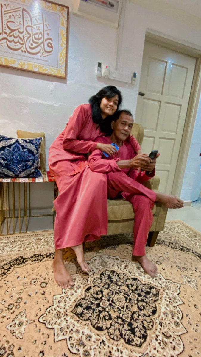 5zalMrs's tweet photo. Eid Mubarak 2023 🌙🌜 https://t.co/VTOcqvKqVD