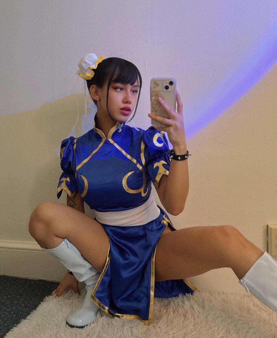 Any old man looking a secret girlfriend ??

#cosplaygirl #twitter #cosplaying #gaming #photooftheday