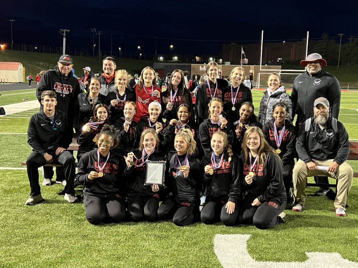 brawley_mrs's tweet photo. Huge S/O to the Twin Lakes Conference Champs!! ❤️🖤 @CCHSTrackTeam @CCHSTrackTeam @jnichols_2121 https://t.co/GDSIZCBZGO
