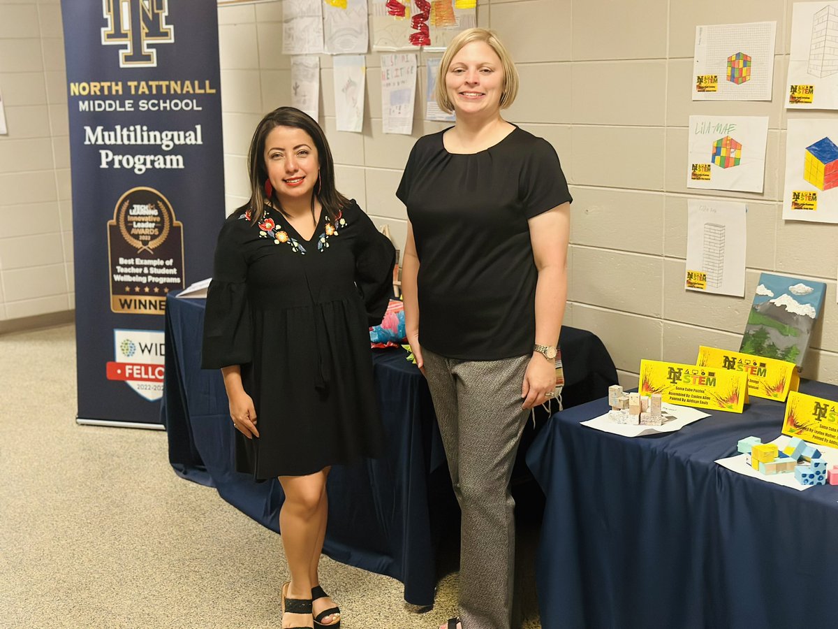 DRCLAUDIAMTZ1's tweet image. Proud to have been a part of the TCHS ArtFest. I have to brag about the Tattnall County art and music department. I felt inspired and glad to be part of this fantastic learning experience. #TheWarriorWay #MultilingualProgram 👨‍🎨❤️🎨