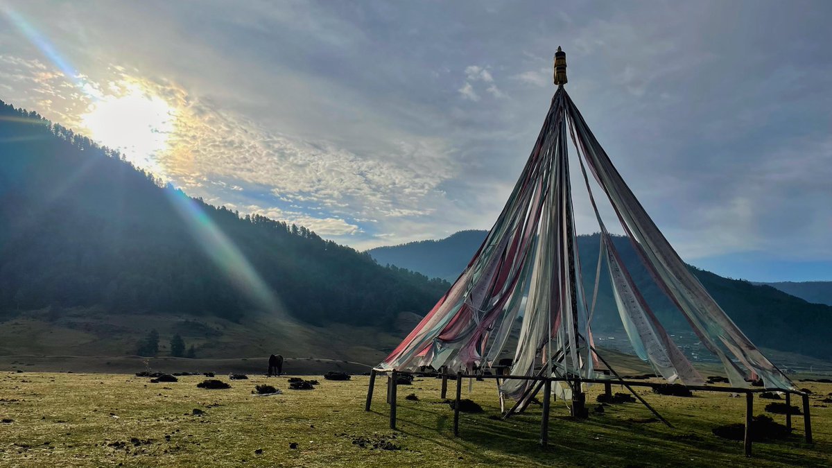 CRRinzin's tweet photo. #Phobjikha Valley, #Bhutan #Ramsar site @RamsarConv, @tourismbhutan https://t.co/pXoxh4qs76