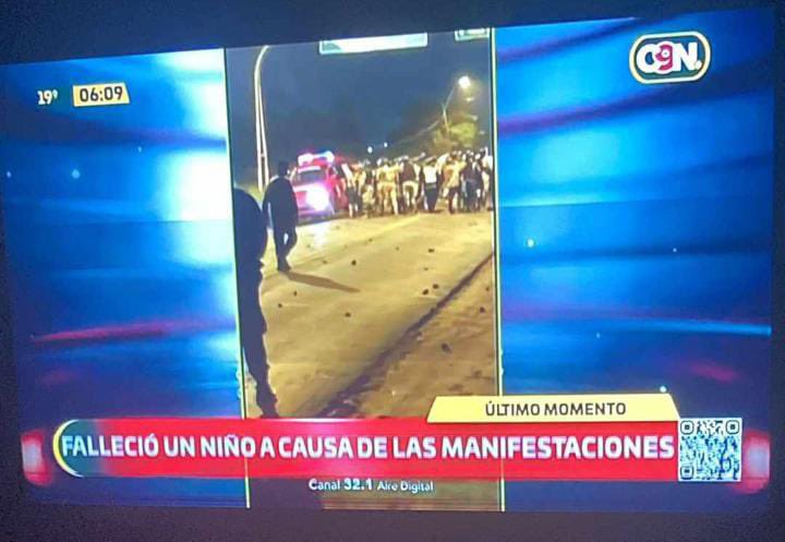 Diegoliking's tweet photo. Mi consejo es que se cuiden si van a participar en las protestas, si caen presos serán procesados sin piedad por este sistema asi como lo fui yo, los que les incitan a quemar y a romper todo no les visitarán en las comisarías ni de broma! Y luego tendrán que pagar abogados. Usen la cabeza, no sean títeres de políticos sin principios que quieran ver arder todo. Este sistema está podrido pero una vida vale demasiado como “moneda de cambio”. Toda muerte será vengada por la justicia divina!!