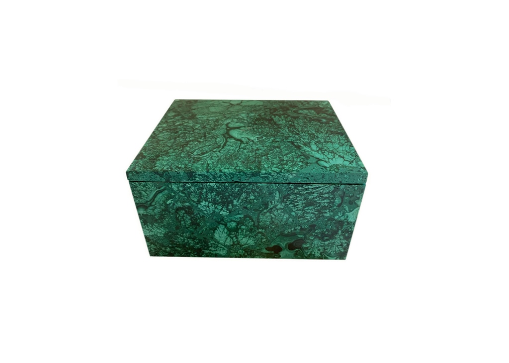 AntiquesBella's tweet image. Small Malachite Box

l8r.it/y3pC

#bellafrenchantiques #malachite #malachitebox #naturaldecor #antiquestore #dallasantiques #homedecor #shopdallas #dallasluxury #antiquerow_dallas #europeanantiques #parkcities  #chairish #palmbeachstyle #maximalistdecor